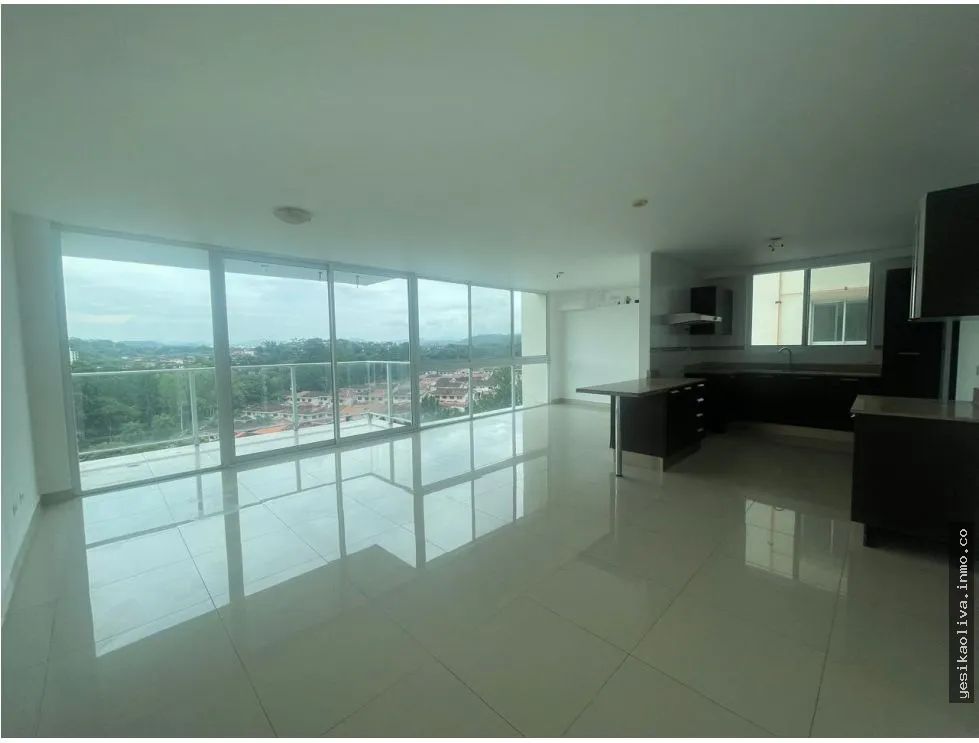 Apartment for Sale in Ancón