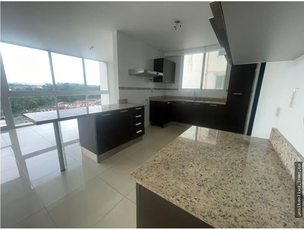 Apartment for Sale in Ancón