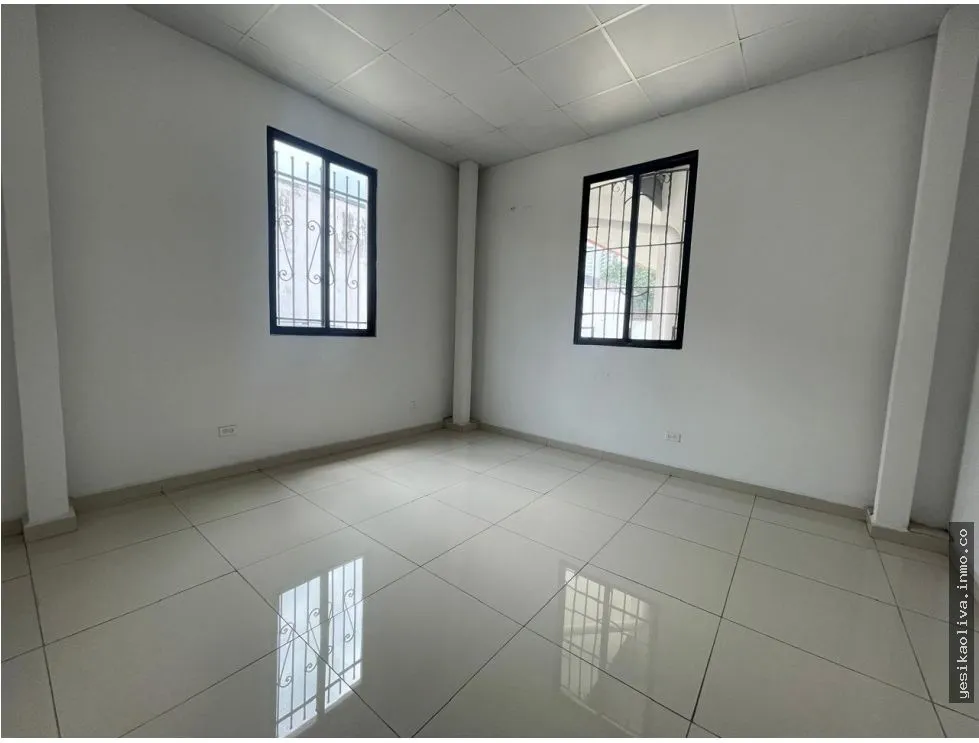 bâtiment à 12 de Octubre à vendre