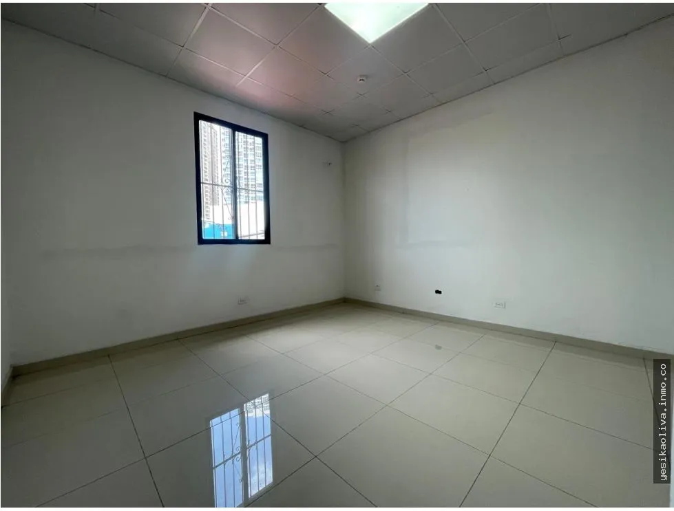 bâtiment à 12 de Octubre à vendre