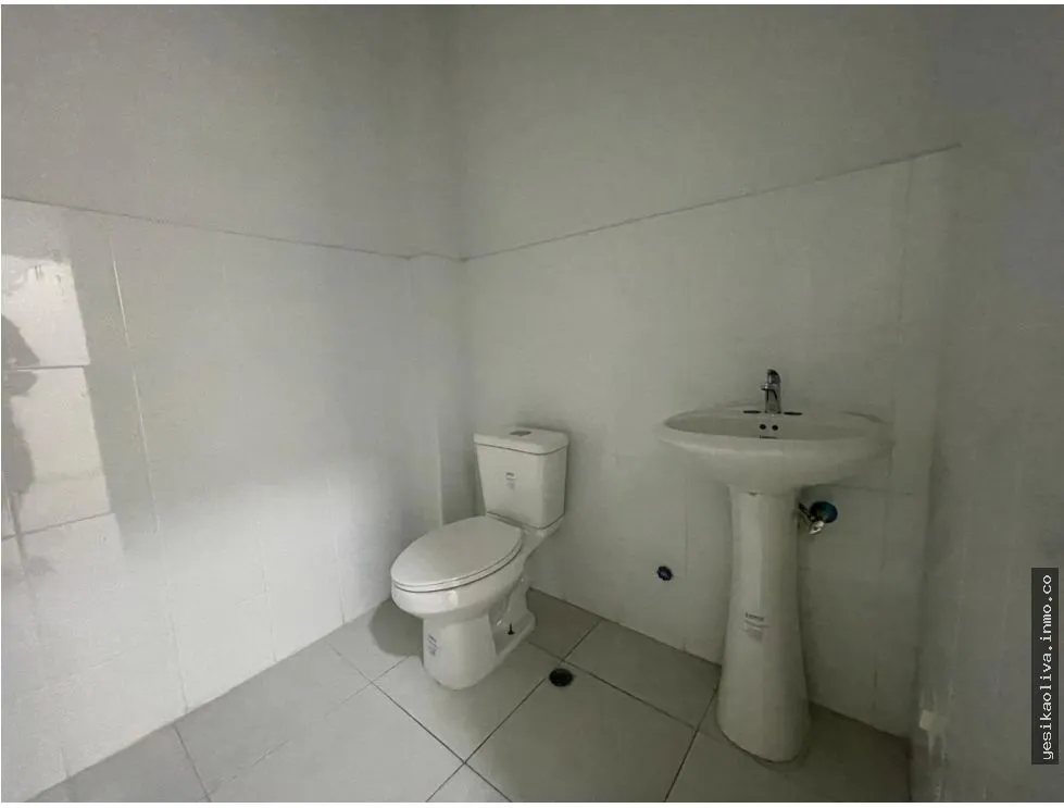 bâtiment à 12 de Octubre à vendre