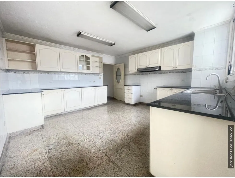 Venta de apartamento en Avenida Balboa