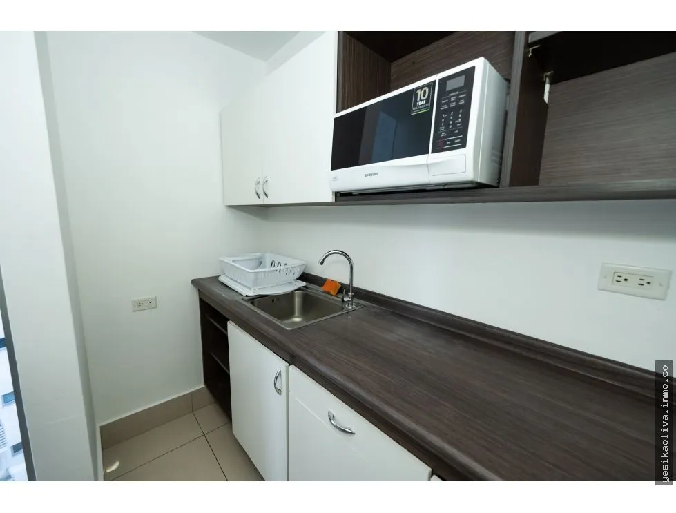 Office Rental on Avenida Balboa