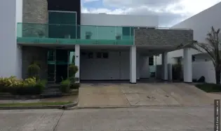 House for Sale or Rent in Costa Sur