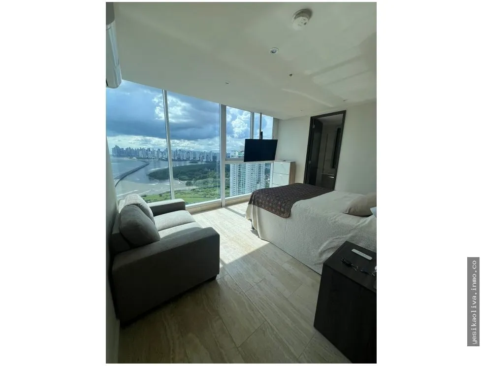 Alquiler de apartamento amoblado en Costa del Este