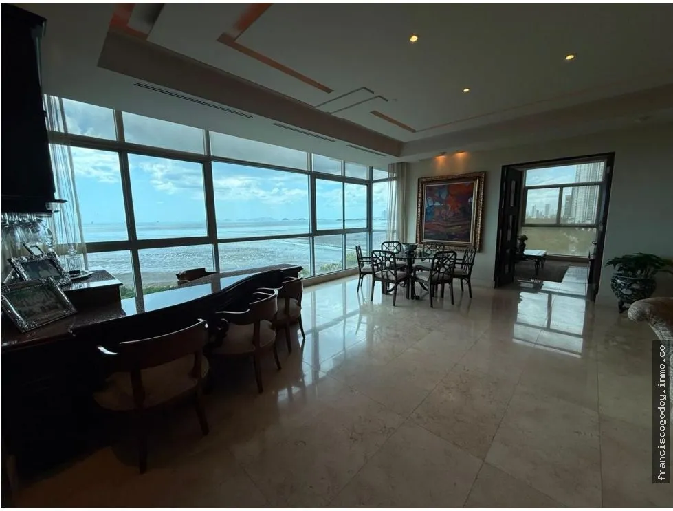 Apartment for sale in Costa del Este
