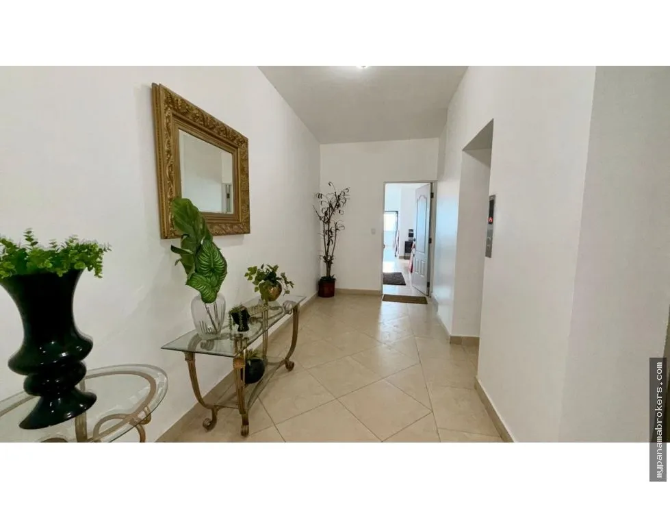 Venta o Alquiler de Apartamento en Obarrio.