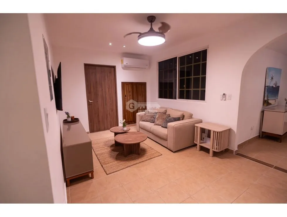 COCLE / SANTA CLARA / 4 HABITACIONES / 2600 M2 / TERRAZA / JARDIN