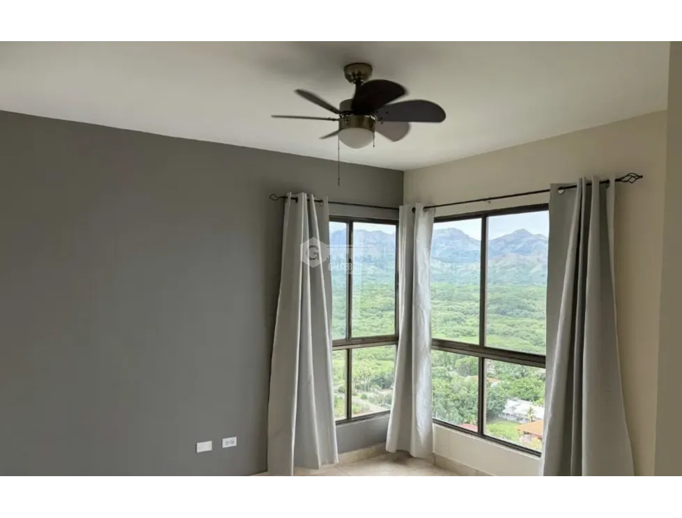 SE ALQUILA APARTAMENTO 250M EN NUEVA GORGONA PH BILTMORE SEMI-AMOBLADO