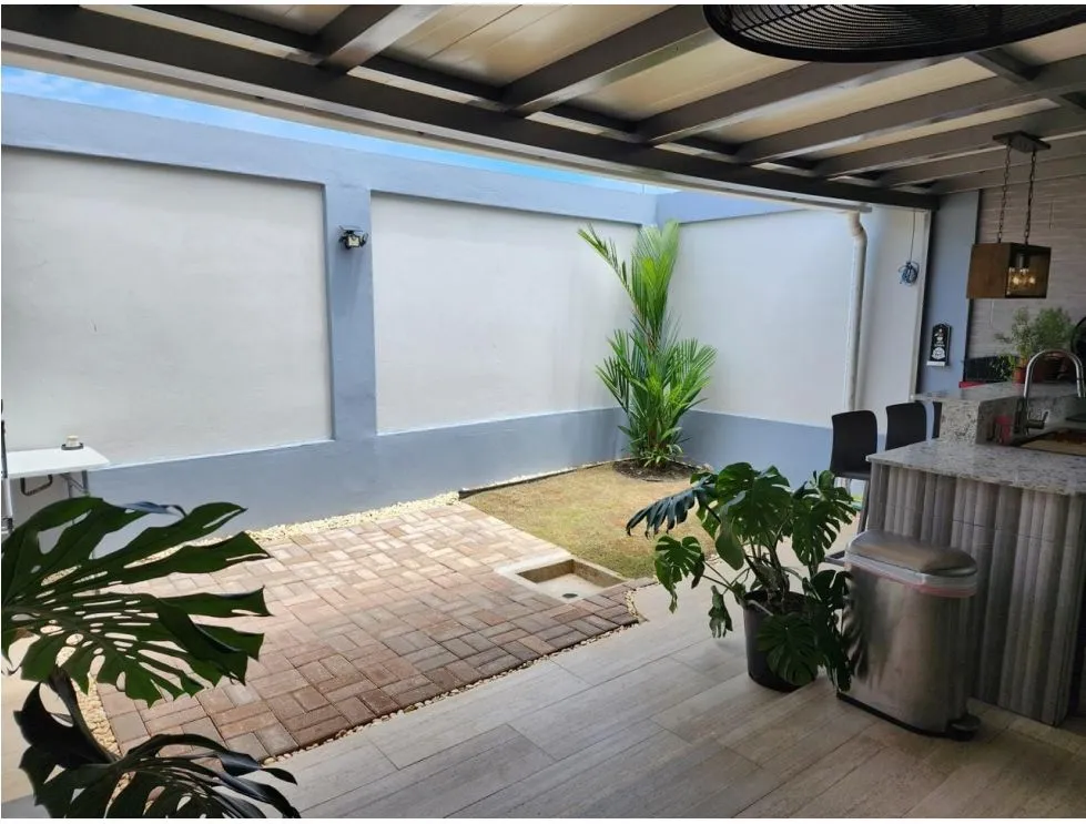 Single Family House for sale in Costa Verde