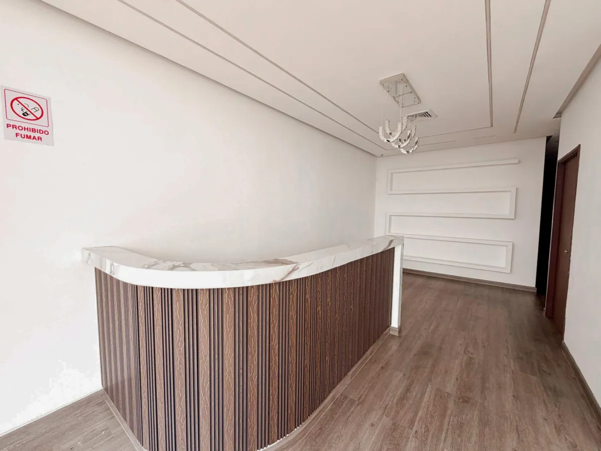 LOCAL REMODELADO EN VIA BRASIL PARA SALON DE BELLEZA - VIA BRASIL 151 M2