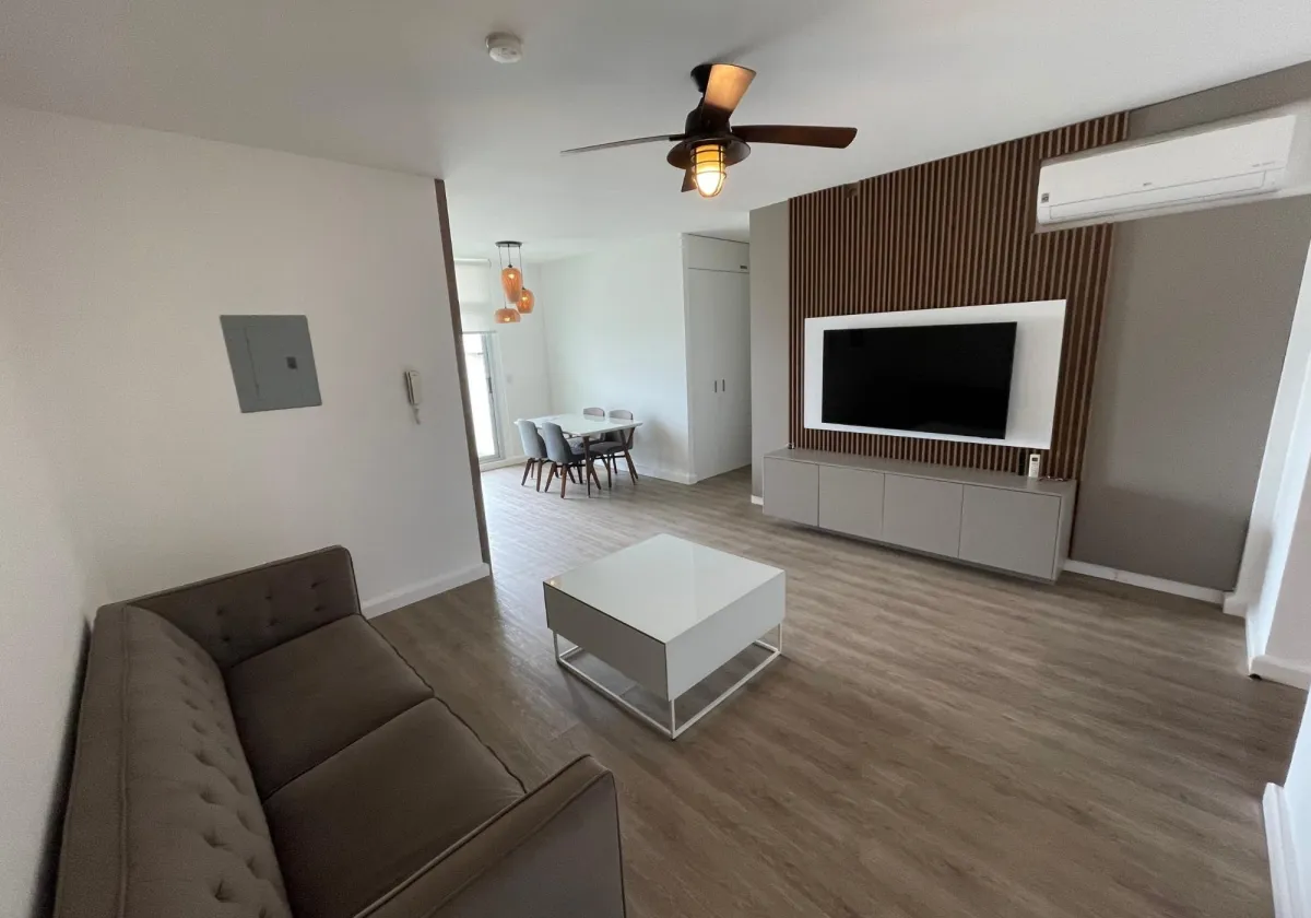 Se alquila apartamento super moderno y espectacular en El Carmen