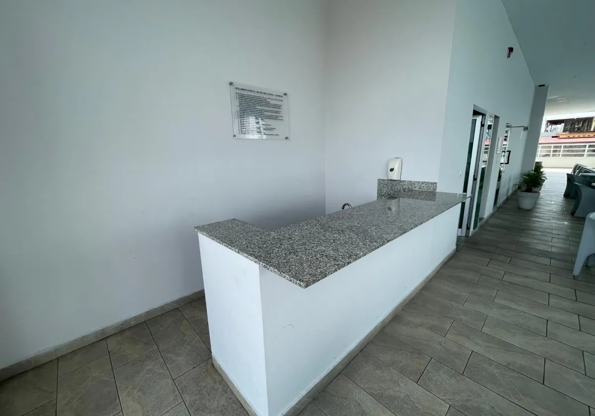 Se alquila apartamento super moderno y espectacular en El Carmen
