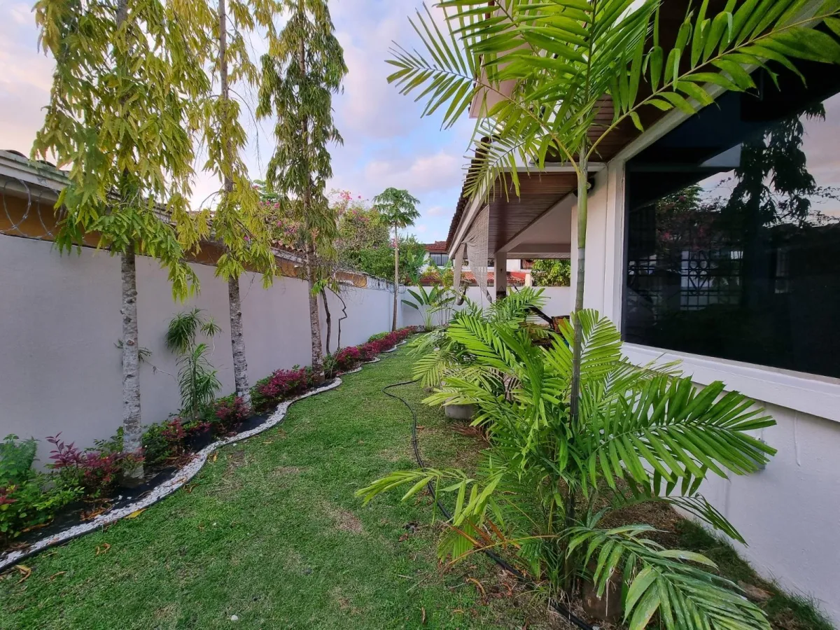 House for Sale in La Alameda in Betania