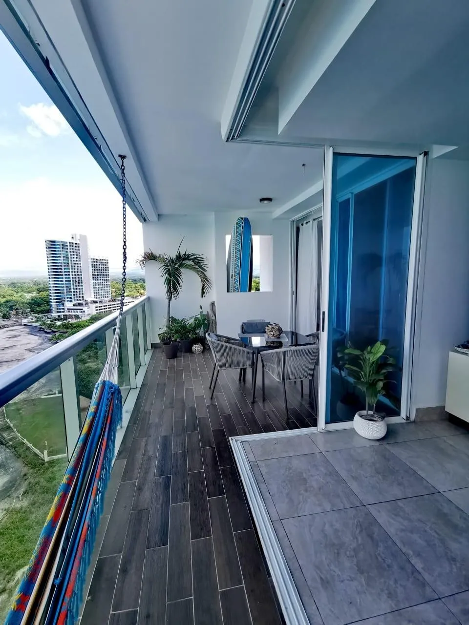 Excepcional propiedad frente al mar de 3 habitaciones en PH Ocean Waves