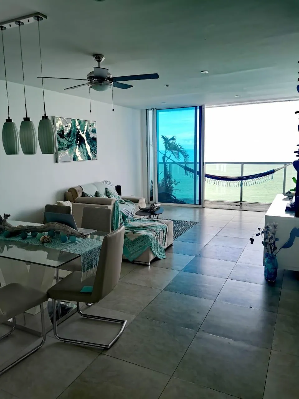 Excepcional propiedad frente al mar de 3 habitaciones en PH Ocean Waves