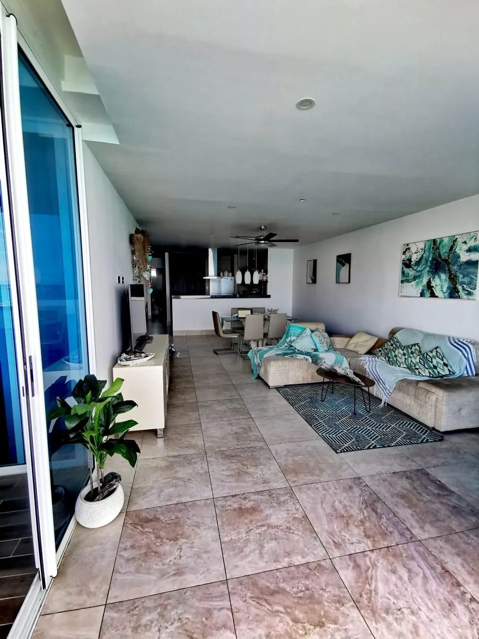 Excepcional propiedad frente al mar de 3 habitaciones en PH Ocean Waves