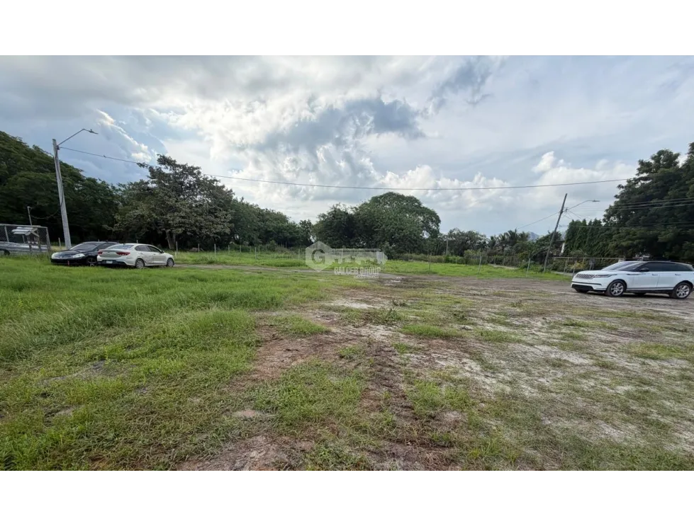 GORGONA / PLAYA MALIBU / 550M / FLAT LAND / 1 MINUTE FROM BEACH