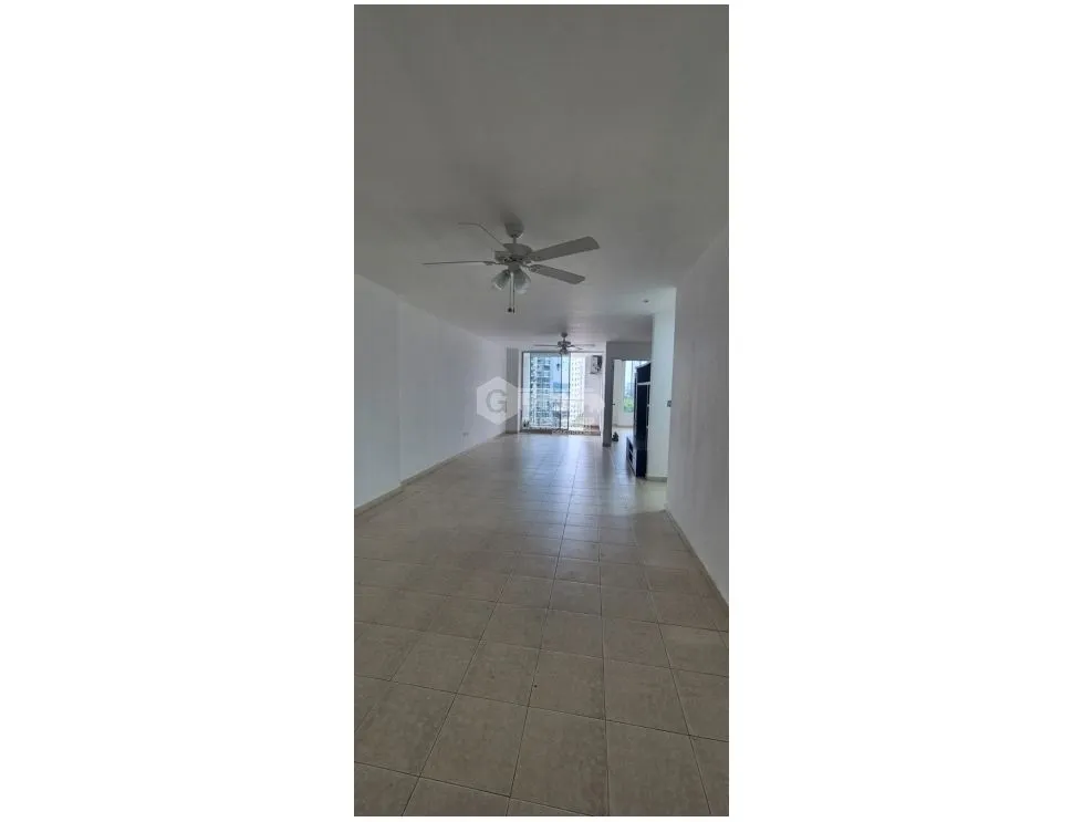 VIA  ARGENTINA / PLAZA 77 / 123M / 3 HABITACION / 2 PARKING / BALCON