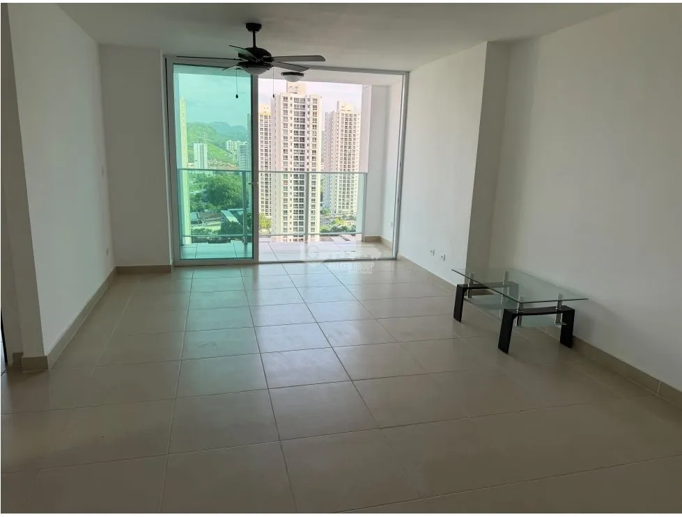 SPACIOUS APARTMENT FOR SALE CONDADO DEL REY KINGS PARK 85M WITH BALCONY