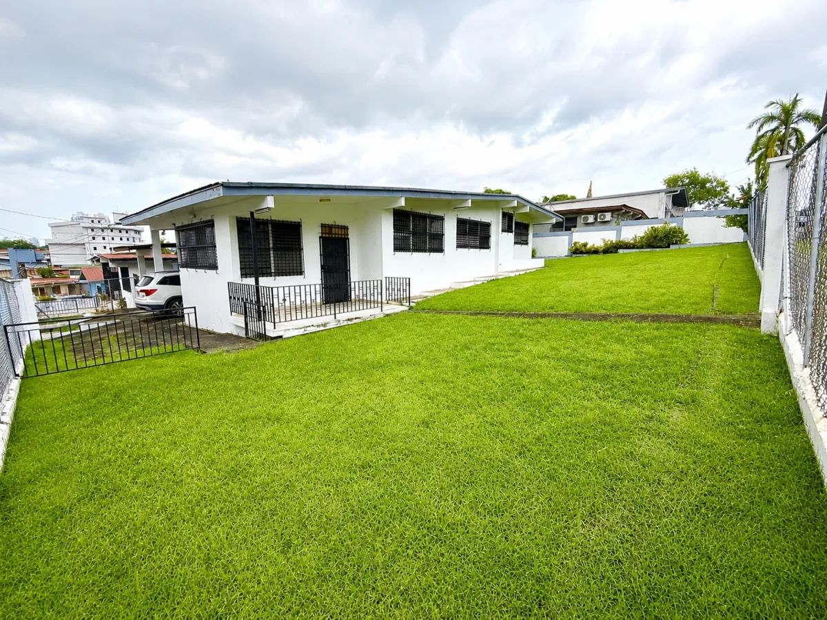 Venta de casa en Bethania Calle 74 Área comercial