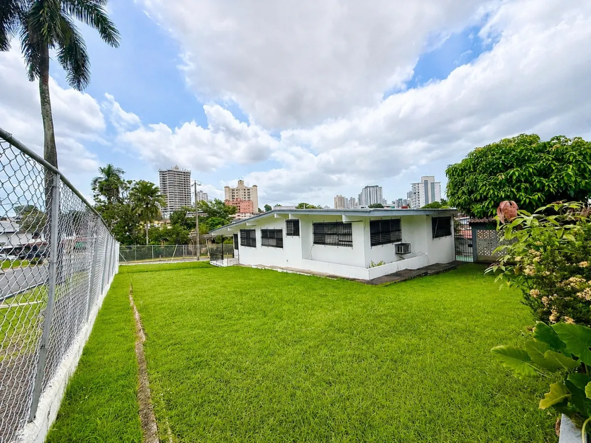 Venta de casa en Bethania Calle 74 Área comercial