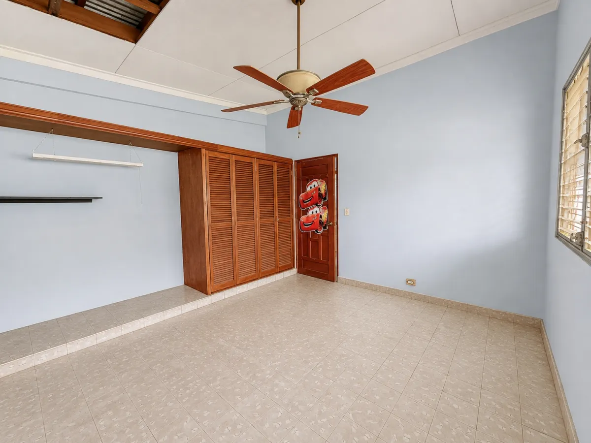 Venta de casa en Bethania Calle 74 Área comercial