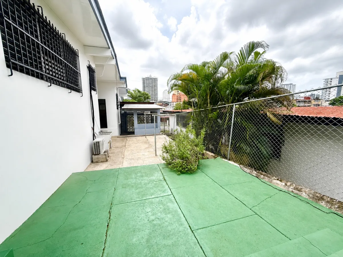Venta de casa en Bethania Calle 74 Área comercial