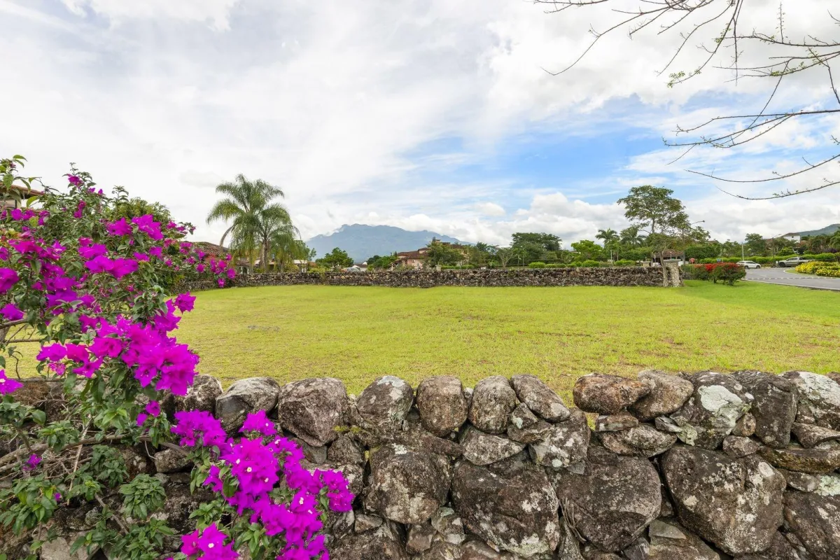 2-Bedroom Condo in Los Molinos Boquete