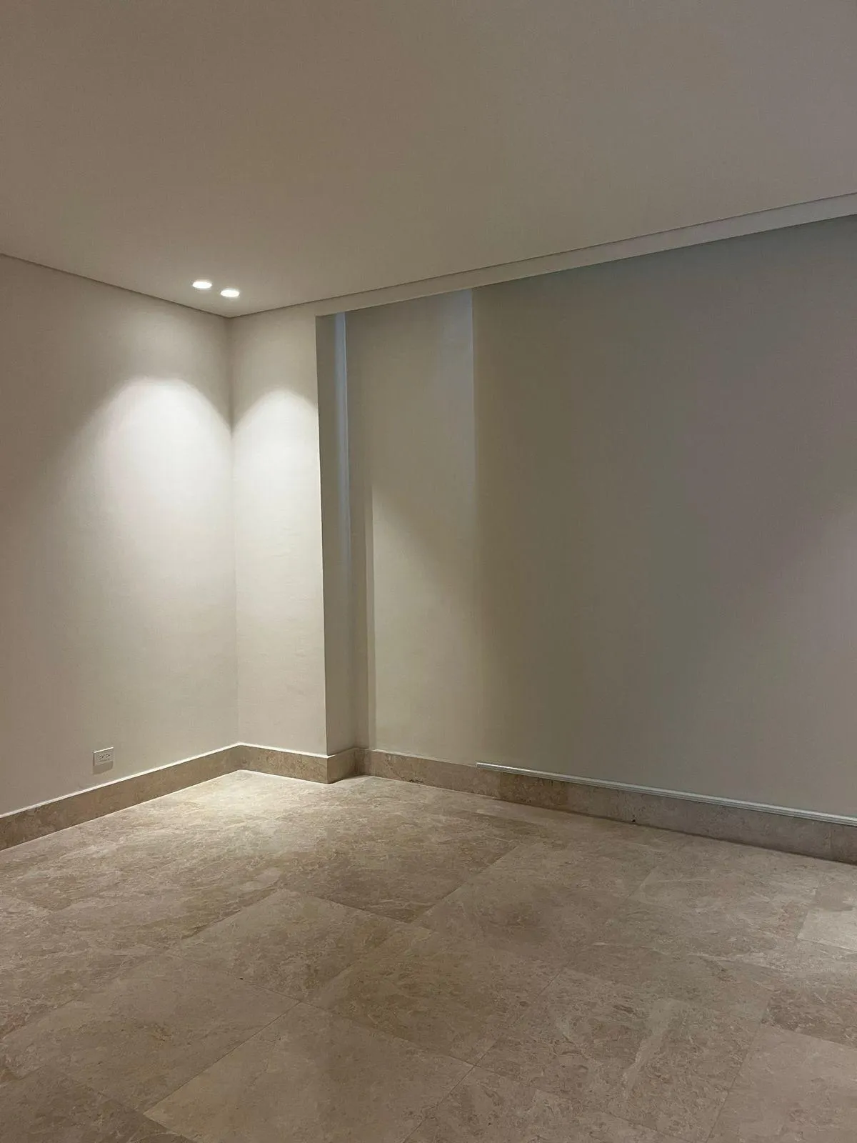 PH SANTAMARIA SIGNATURE CRESCENT LANE