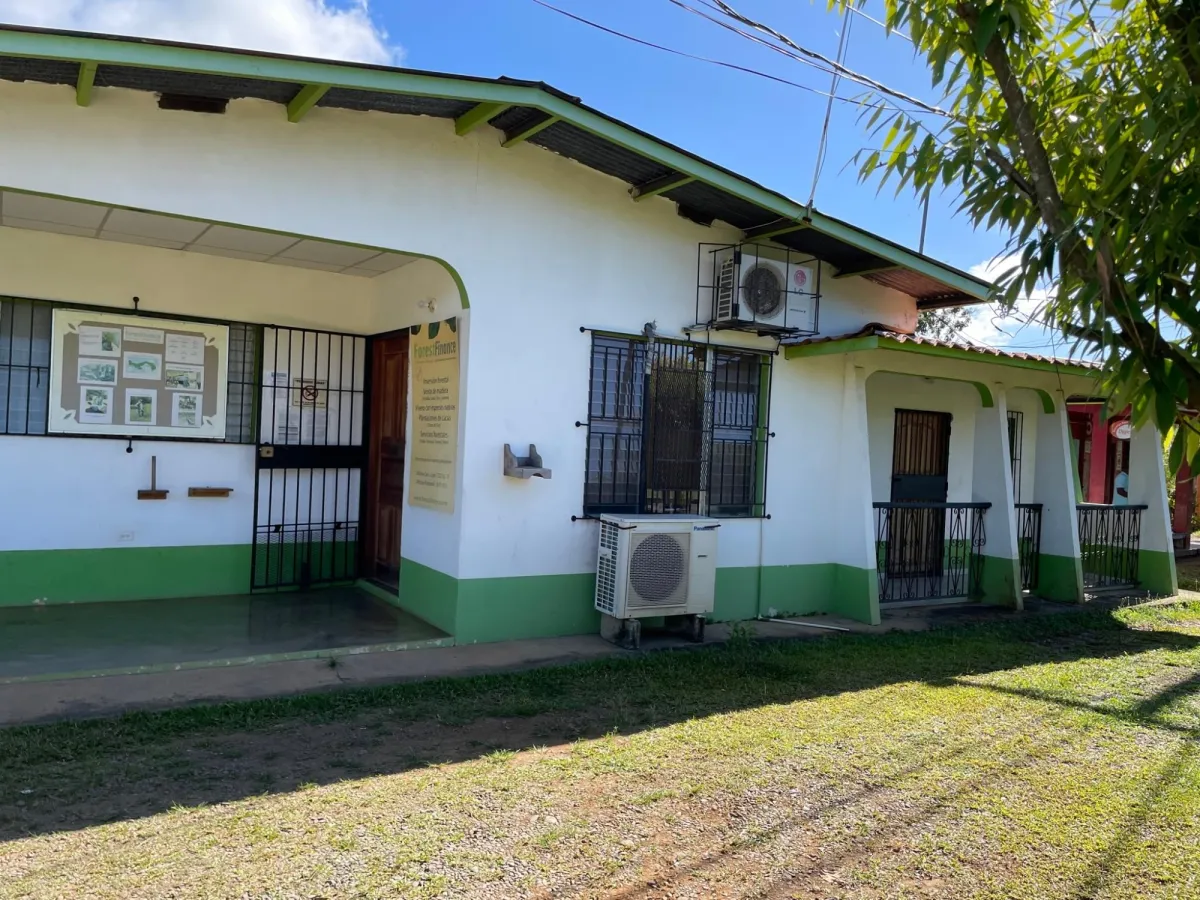 House or office in Las Lajas Chiriquí– near beach