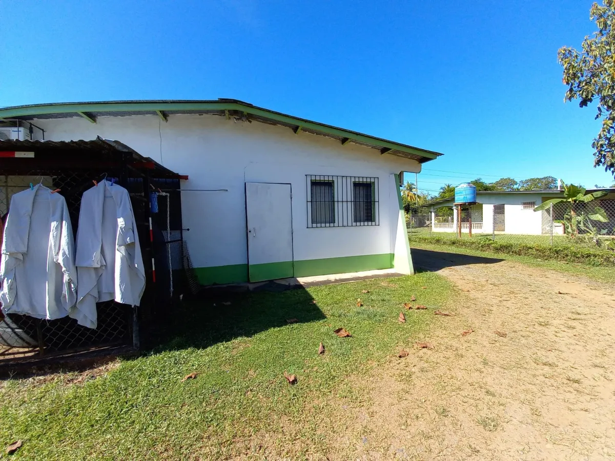 House or office in Las Lajas Chiriquí– near beach