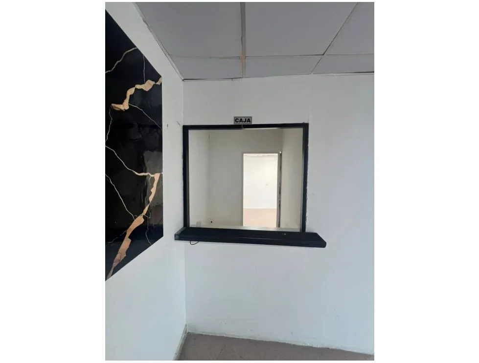 Commercial Space Rental at Plaza Roosevelt. LM