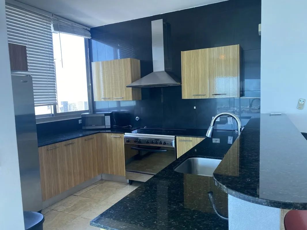 квартира в Balboa Avenue на продажу