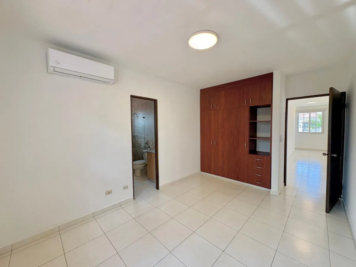 Casa en Alquiler en Costa Sur - PH Villa Valencia
