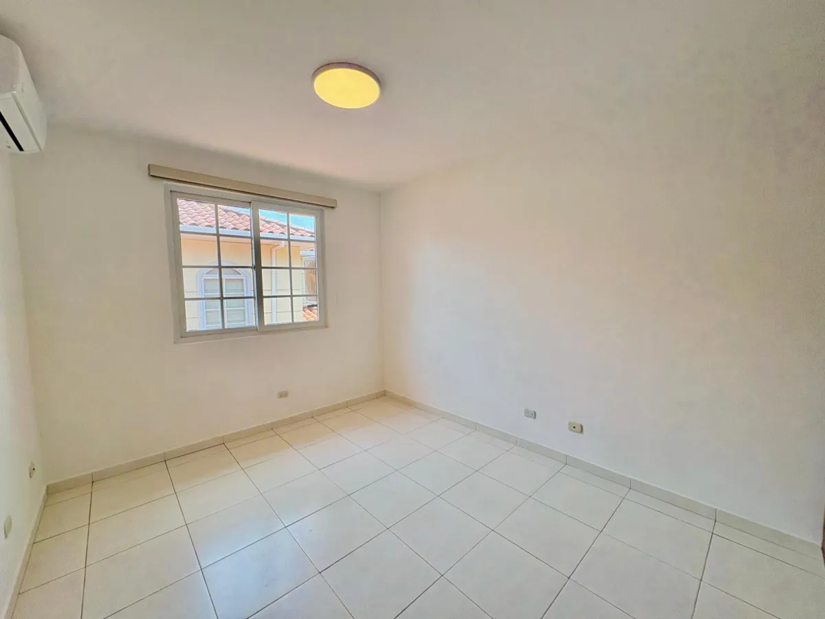 Casa en Alquiler en Costa Sur - PH Villa Valencia