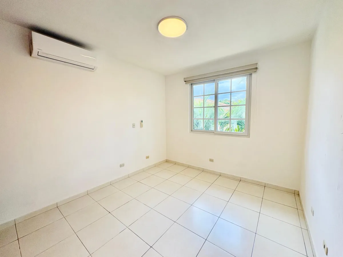 Casa en Alquiler en Costa Sur - PH Villa Valencia