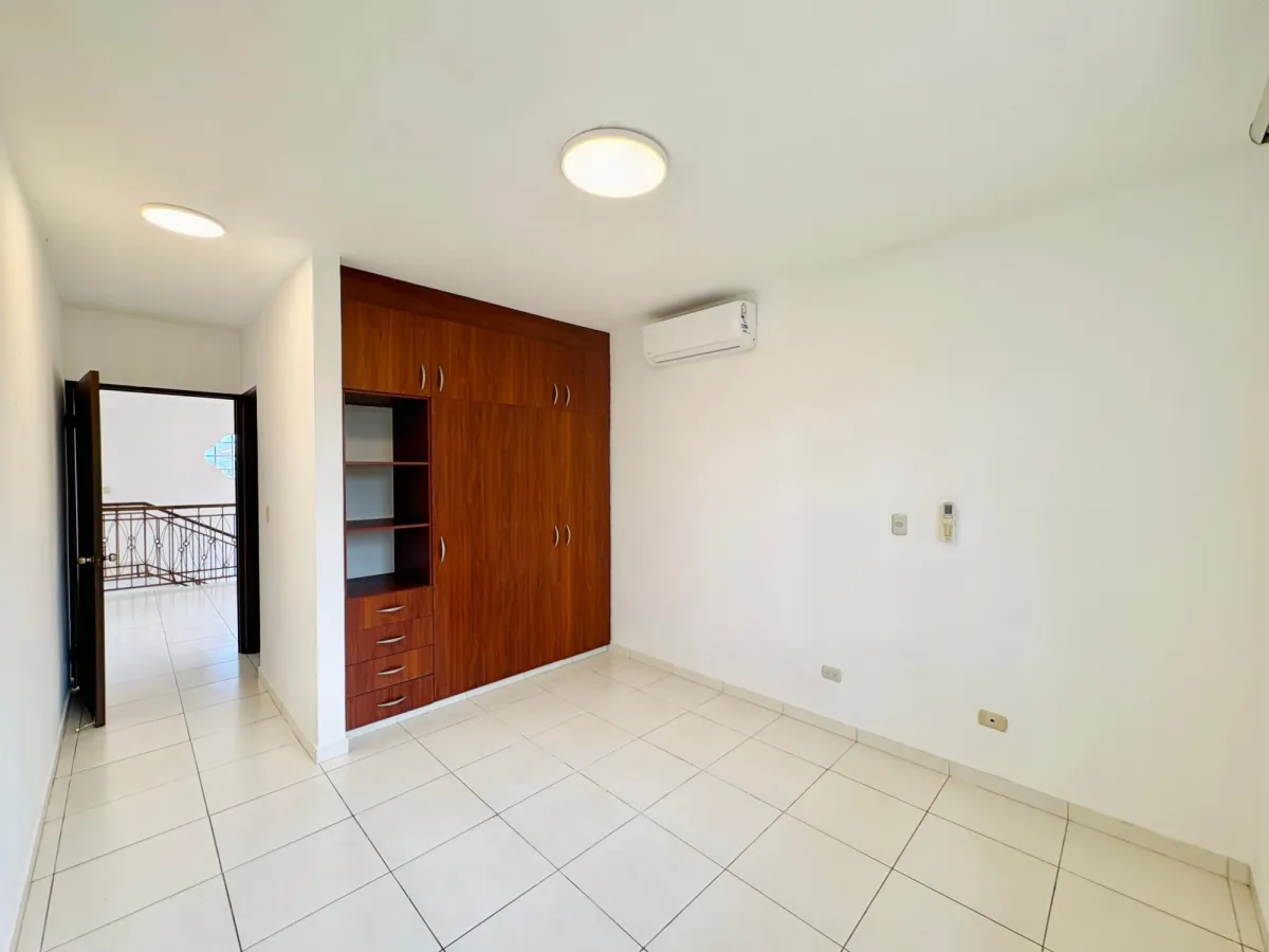 Casa en Alquiler en Costa Sur - PH Villa Valencia