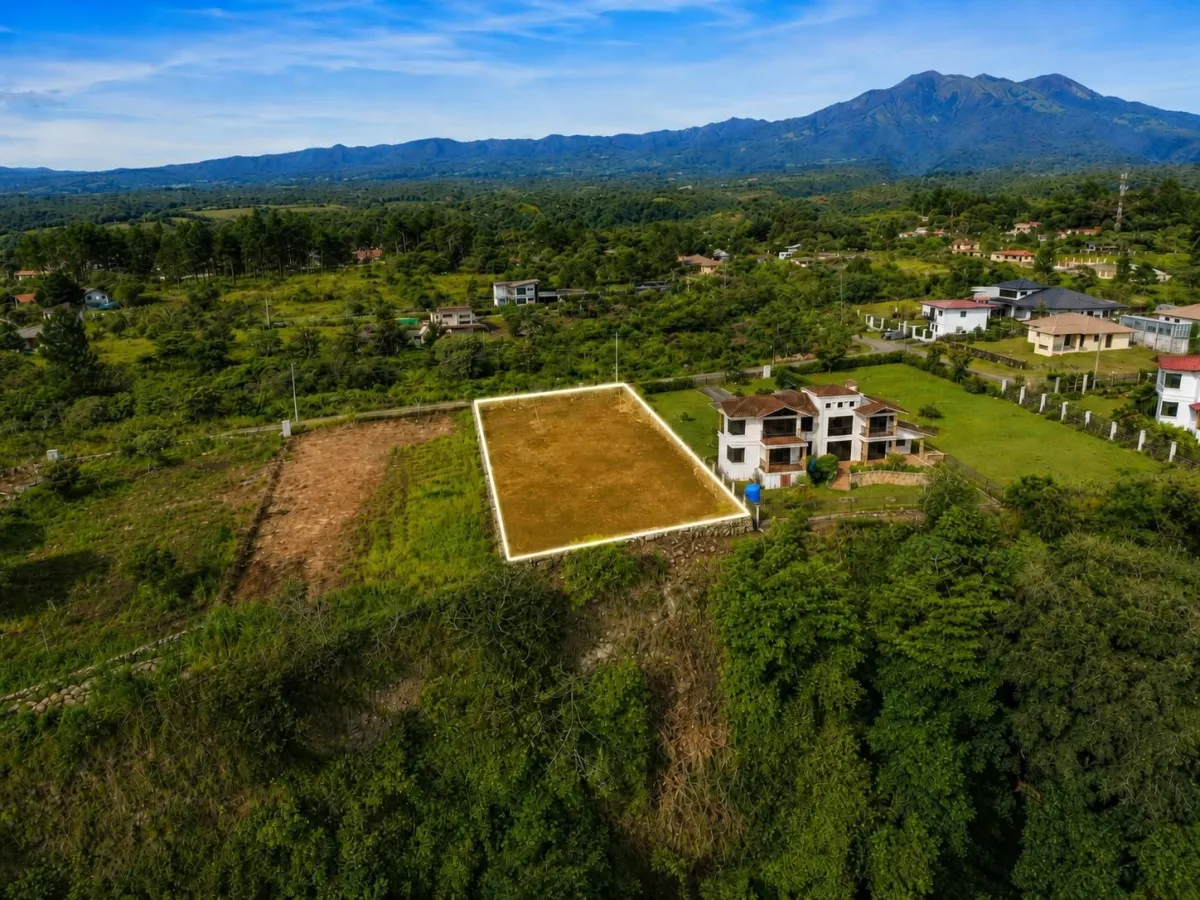 Lote con Vistas al Cañón y al Volcán Barú en Boquete Panamá