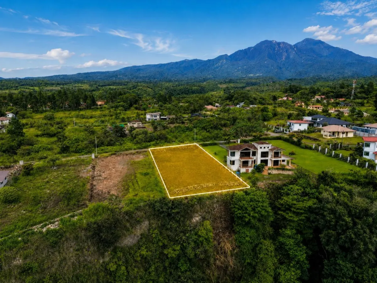 Lote con Vistas al Cañón y al Volcán Barú en Boquete Panamá