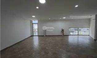Espace commercial à Parque Lefevre à louer