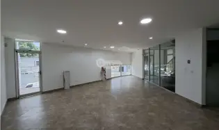 Espace commercial à Parque Lefevre à louer