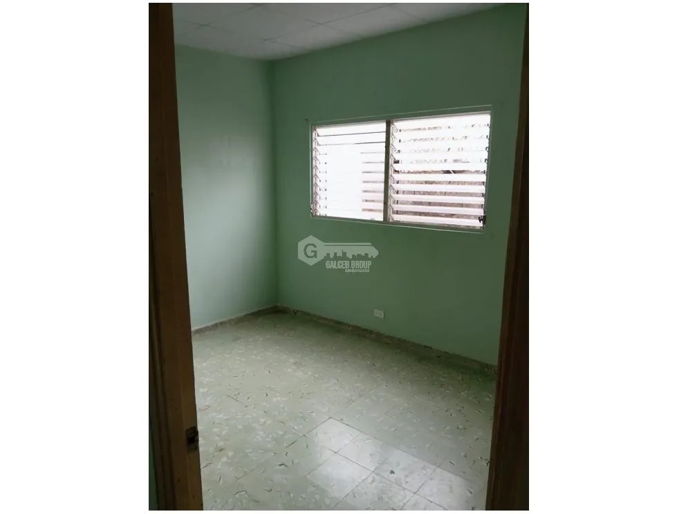 FOR RENT: SAN ANTONIO HOUSE 600M 3 BEDROOMS 2 BATHROOMS EMPTY GARDEN