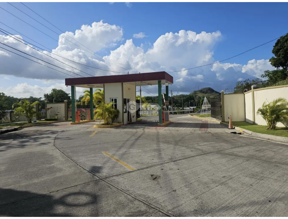 SE VENDE CASA 220 M2 EN ARRAIJAN PH PRIMAVERA PREMIUM CON DEPOSITO