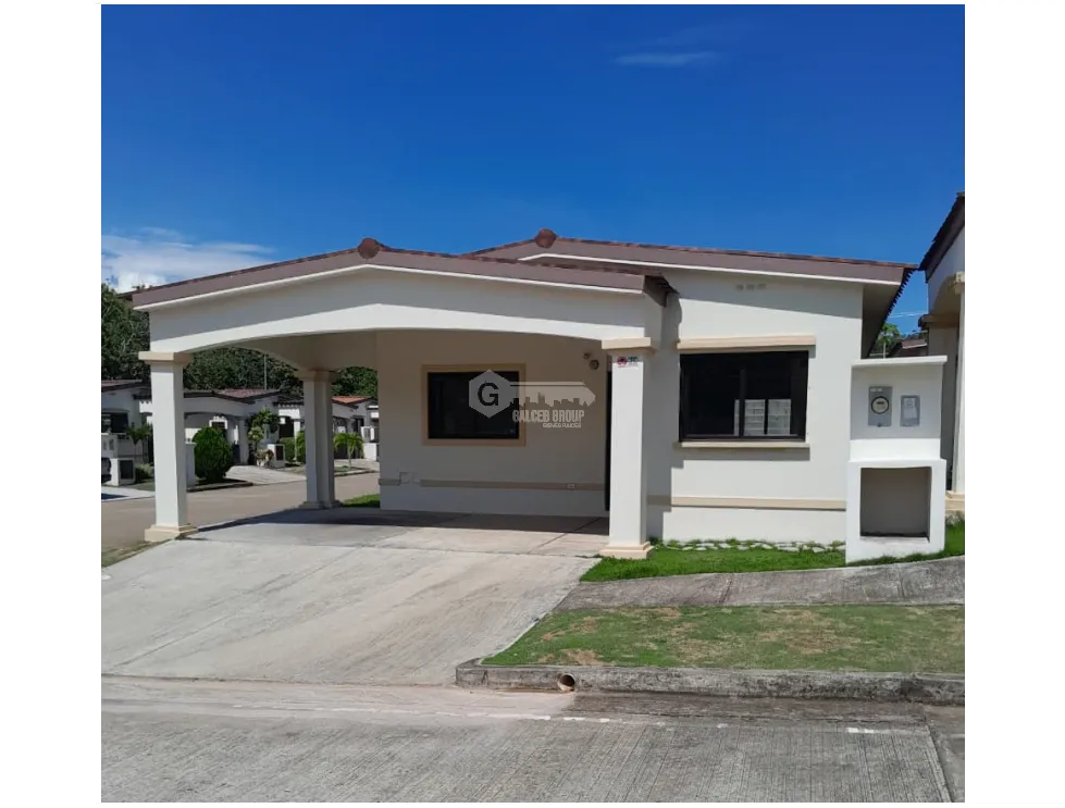 SE ALQUILA HERMOSA CASA 200M EN CHORRERA PH LOS ESTABLOS CON TERRAZA