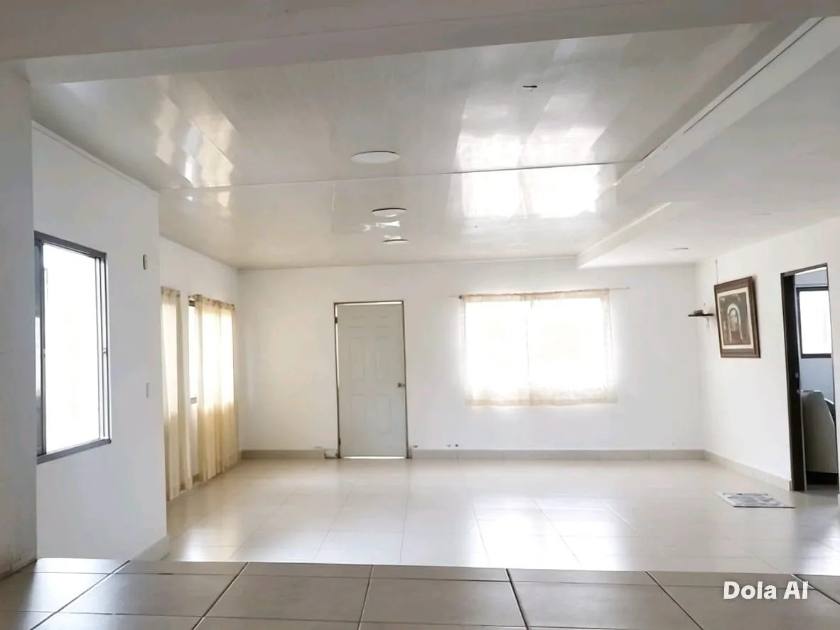 Venta de Local Comercial de Dos Pisos en Downtown, La Chorrera
