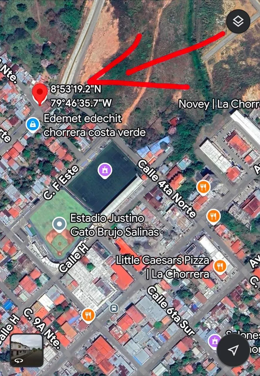 Venta de Local Comercial de Dos Pisos en Downtown, La Chorrera