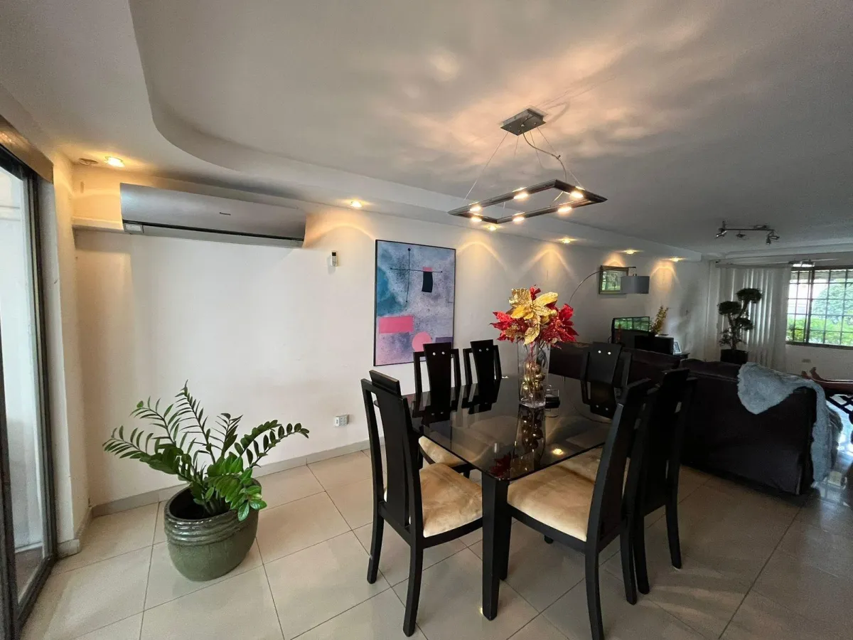 House for sale in Altos de Panamá
