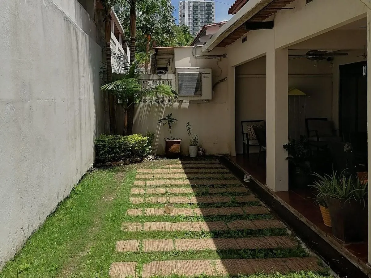 House for sale in Altos de Panamá