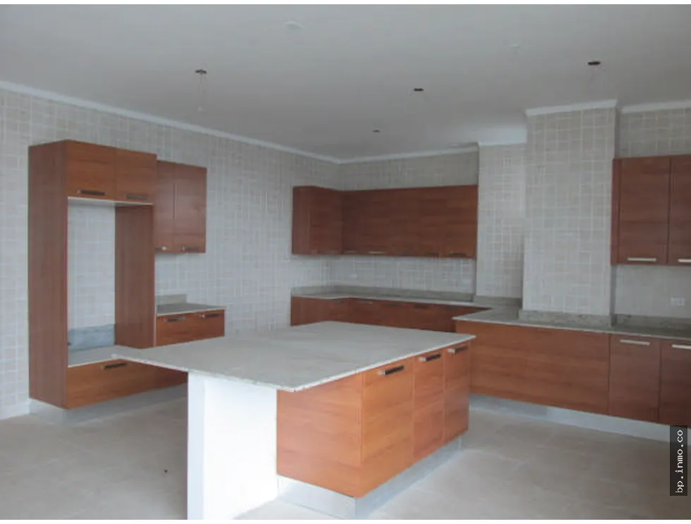 APARTMENT FOR SALE IN PACIFIC VILLAGE, PUNTA PACÍFICA